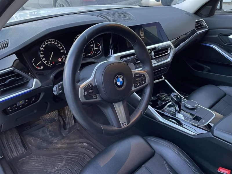 BMW 320 Седан, снимка 5 - Автомобили и джипове - 48812621