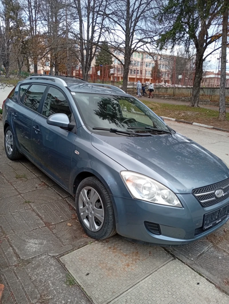 Kia Ceed, снимка 6 - Автомобили и джипове - 48819149