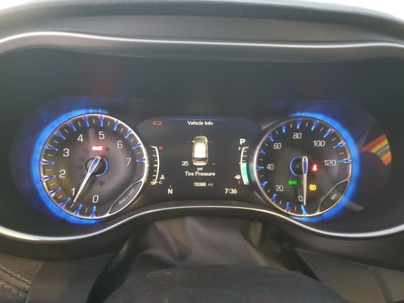 Chrysler Pacifica * LIMITED* БЕЗ УДАР* , снимка 11 - Автомобили и джипове - 52546087