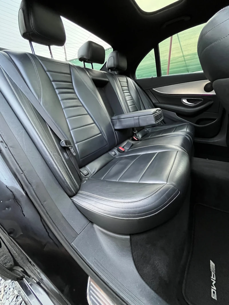 Mercedes-Benz E 220 AMG* DIGITAL* HEAD-UP* PANO* 360* СОБСТВЕН ЛИЗИНГ, снимка 10 - Автомобили и джипове - 52631280