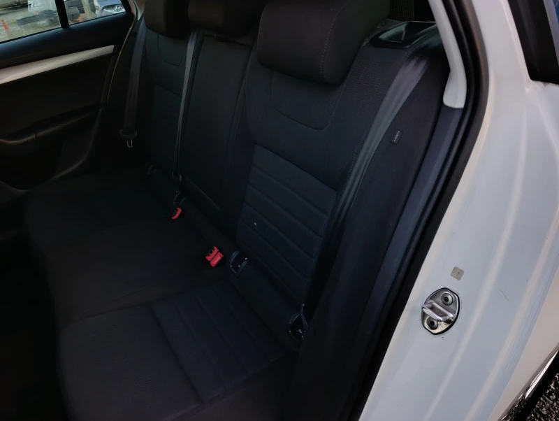 Skoda Octavia 1.8 TSI 4x4 DSG, снимка 8 - Автомобили и джипове - 52650145