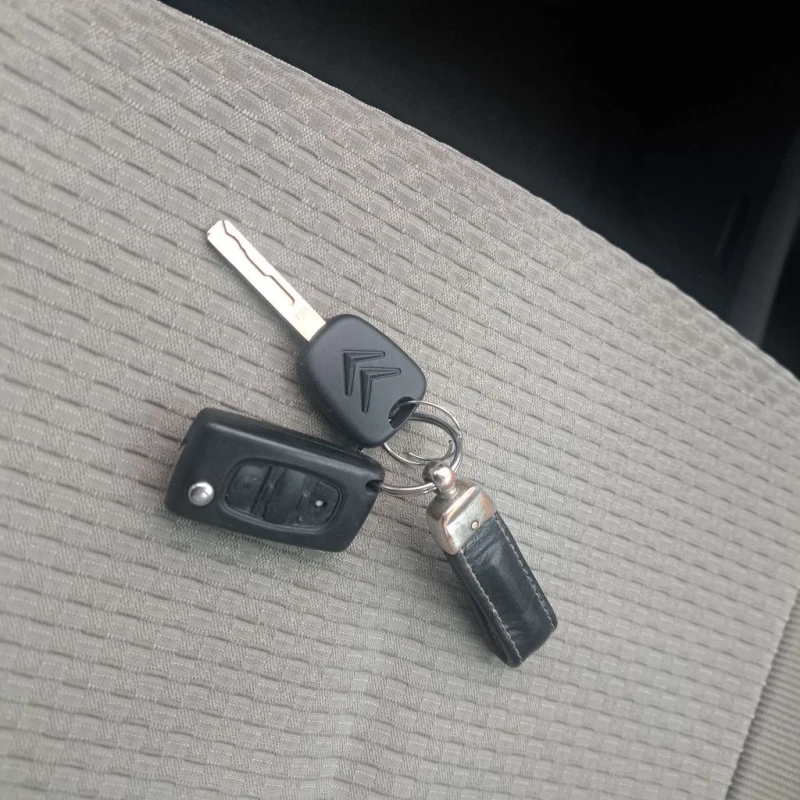 Citroen C4 Picasso 1.6 ГАЗ БЕНЗИН , снимка 11 - Автомобили и джипове - 53065151