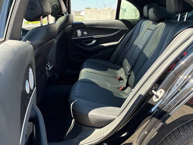 Mercedes-Benz E 300 * 4MATIC * ДИСТРОНИК * 2 КЛЮЧА * CARFAX, снимка 14 - Автомобили и джипове - 55435361