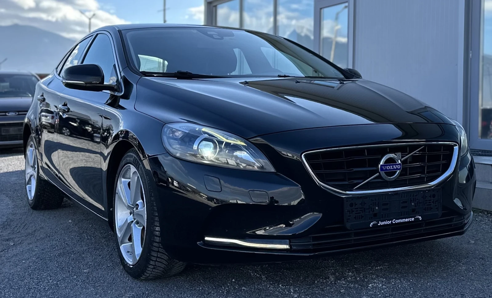 Volvo V40 1.6D-LED-XENON-НАВИГАЦИЯ-FULL-NEW-TOP - [1] 