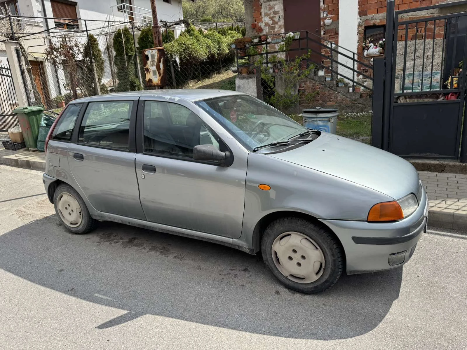 Fiat Punto Моноинжекция - изображение 2