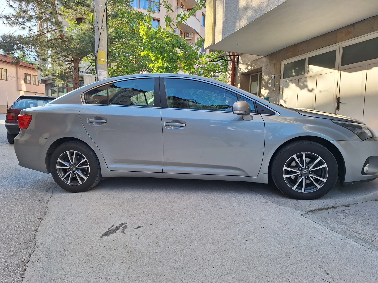 Toyota Avensis 2.0 D4D - изображение 7