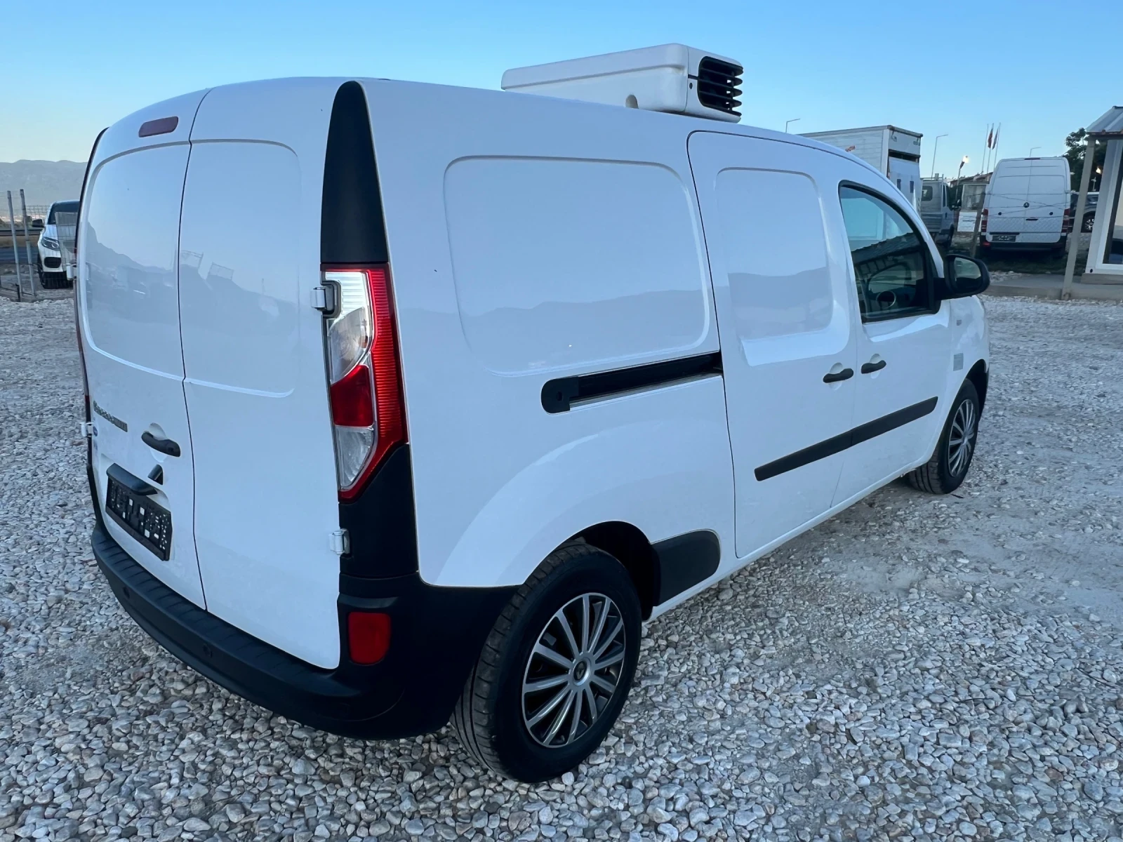 Renault Kangoo ХЛАДИЛЕН - КЛИМАТИК 1.5 DCI MAXI 110 КОНЯ ЕВРО 6B - изображение 7
