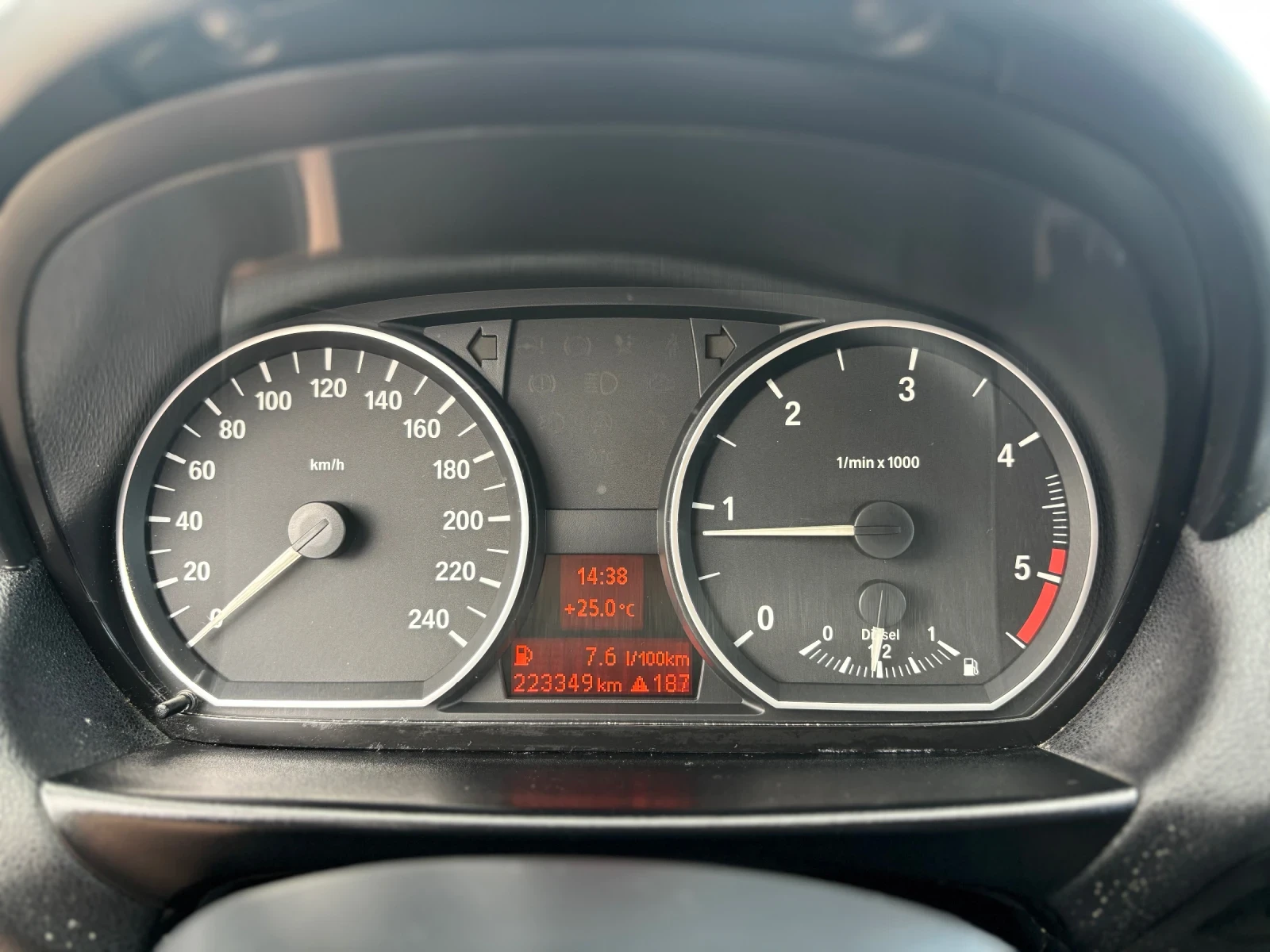 BMW 118 2.0 D - 122к.с. - изображение 9