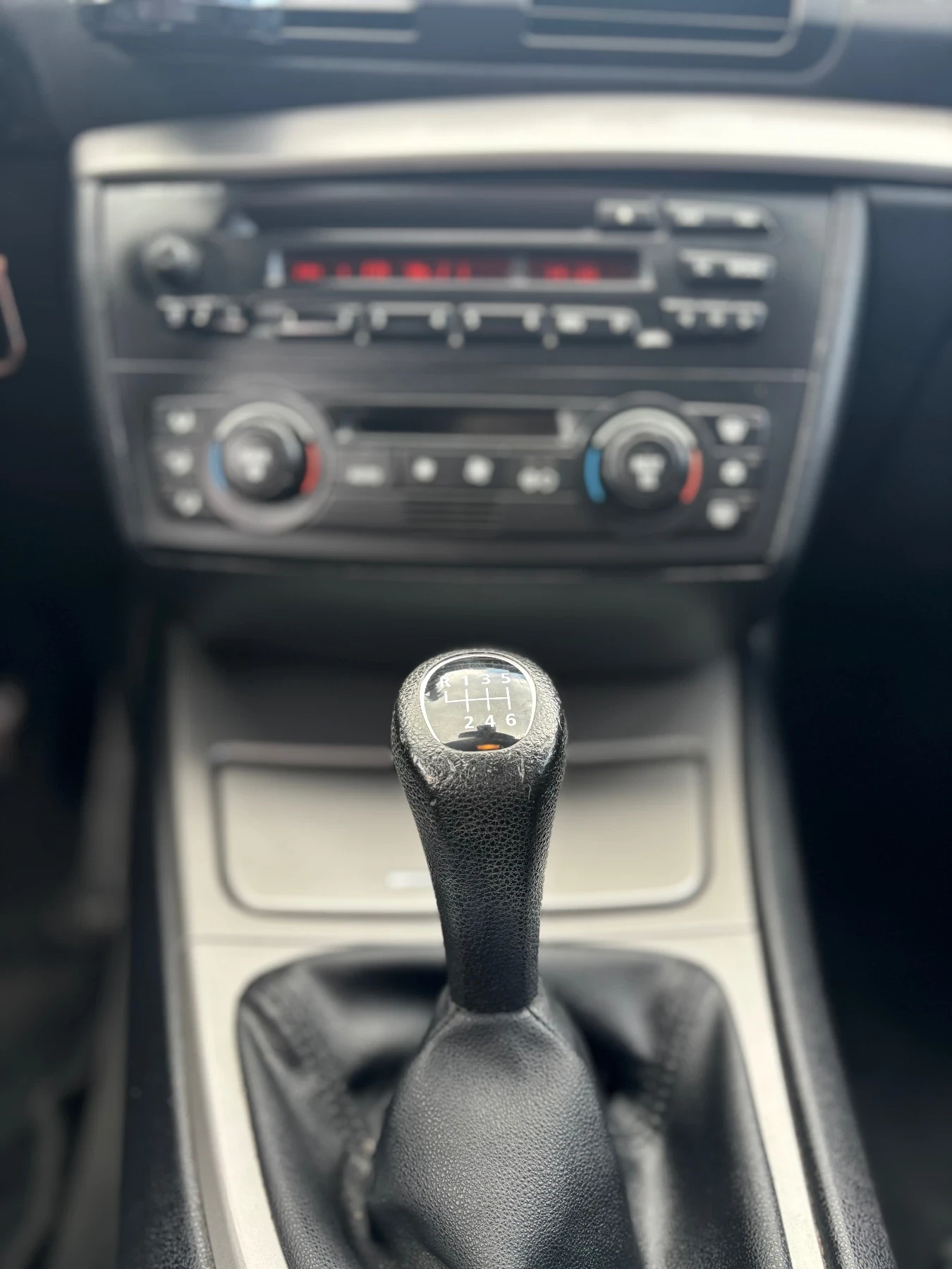 BMW 118 2.0 D - 122к.с. - изображение 8