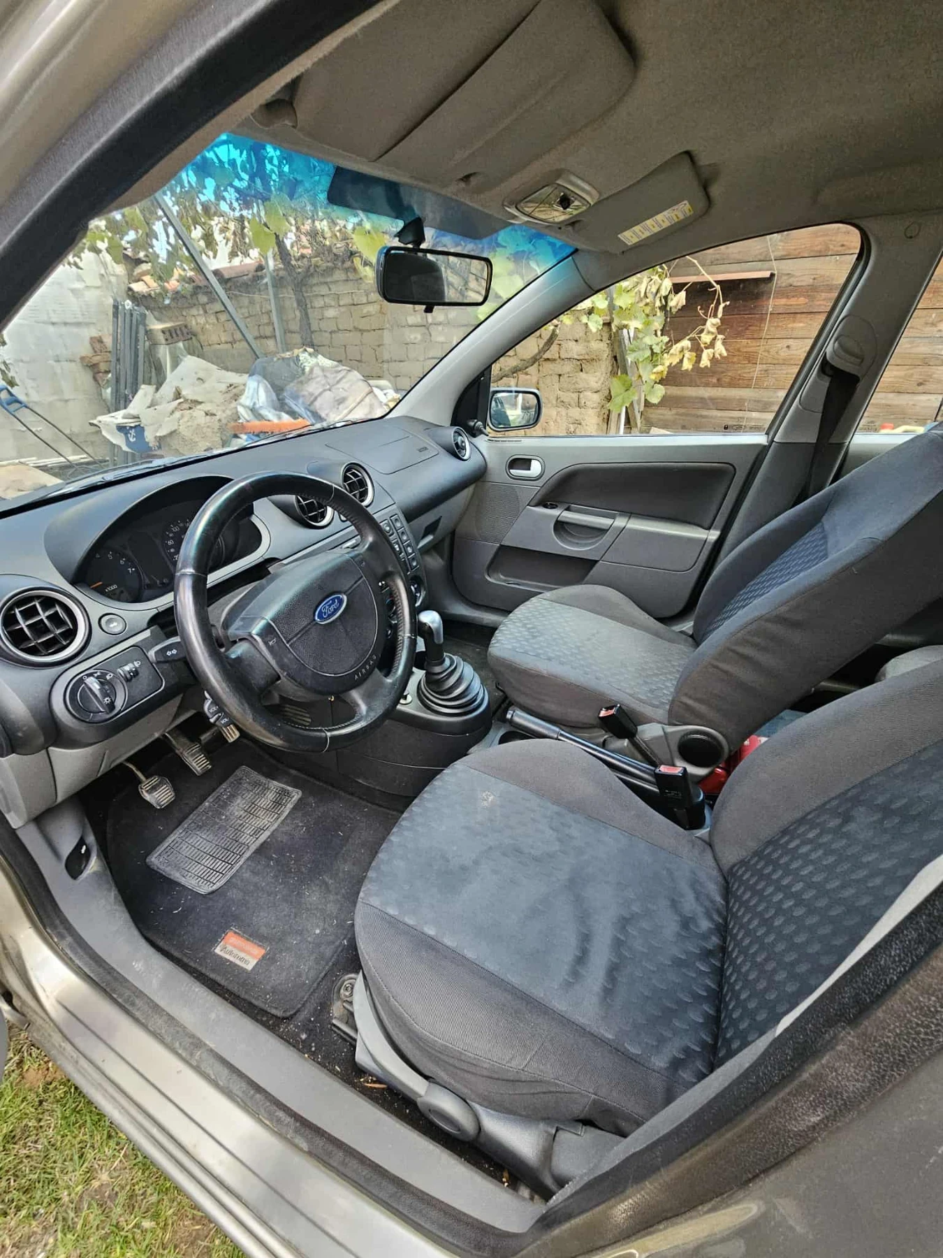 Ford Fiesta  - изображение 8