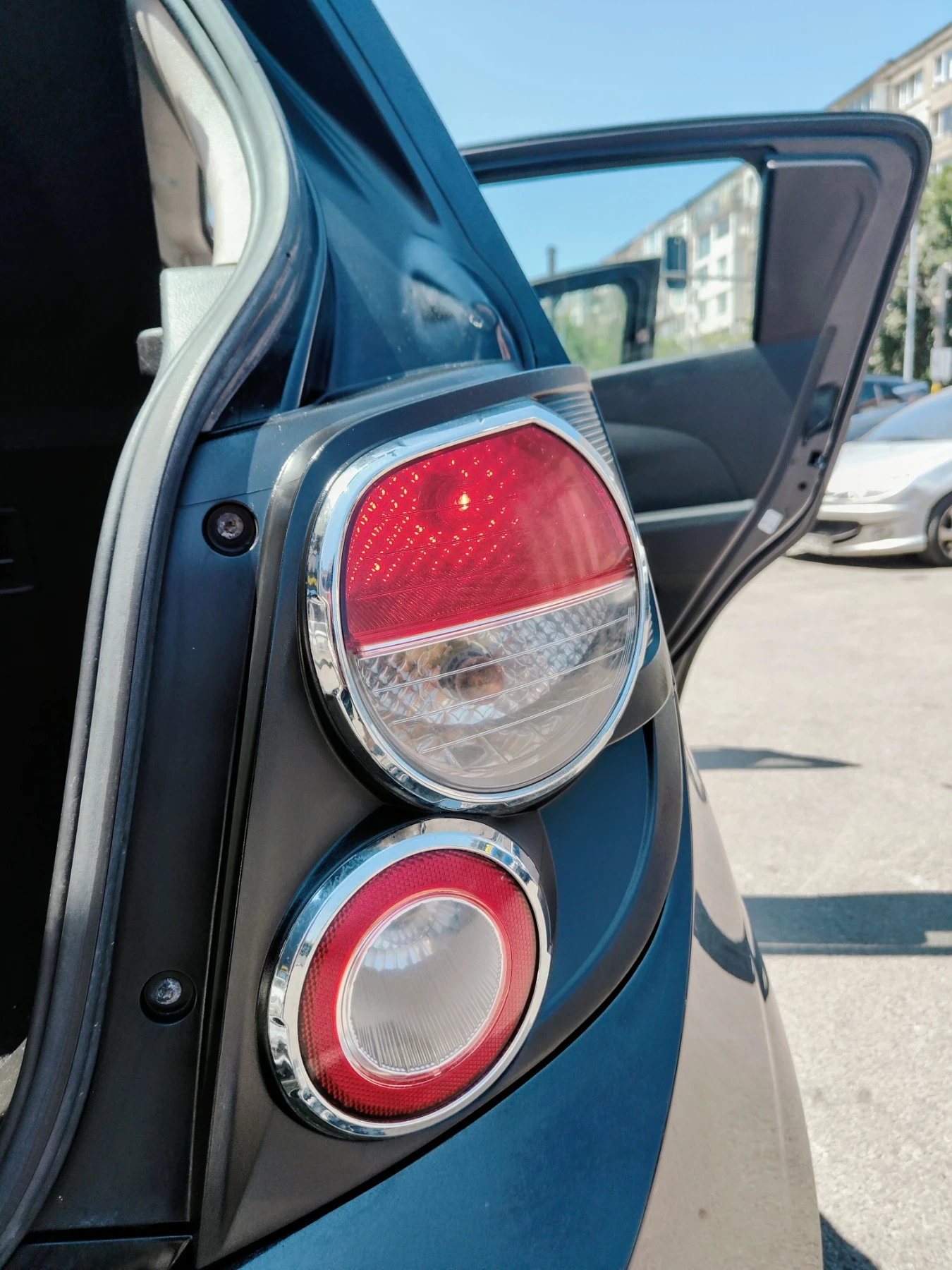 Chevrolet Aveo 1.6, снимка 9 - Автомобили и джипове - 53965146