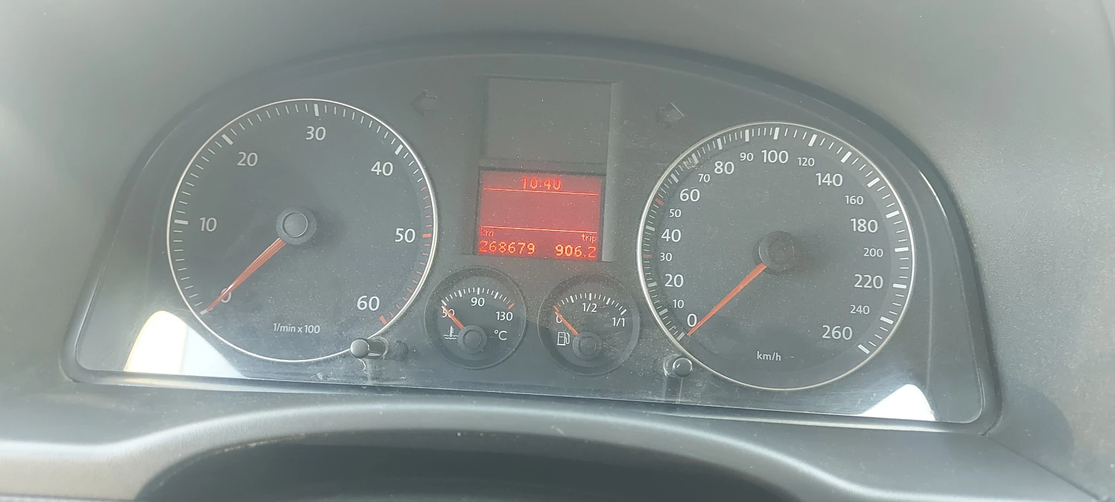 VW Caddy мини ван, снимка 5 - Автомобили и джипове - 54134559