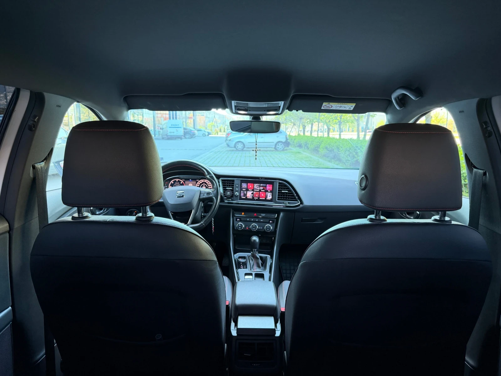 Seat Leon Tdi FR DIGITAL, DISTR., снимка 6 - Автомобили и джипове - 54316896