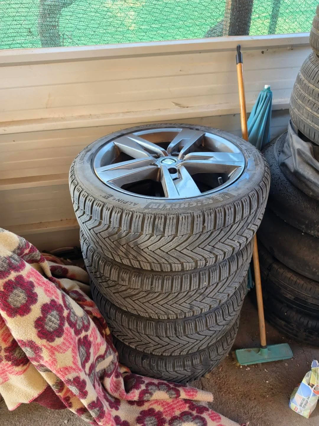 Seat Leon Tdi FR DIGITAL, DISTR., снимка 17 - Автомобили и джипове - 54316896