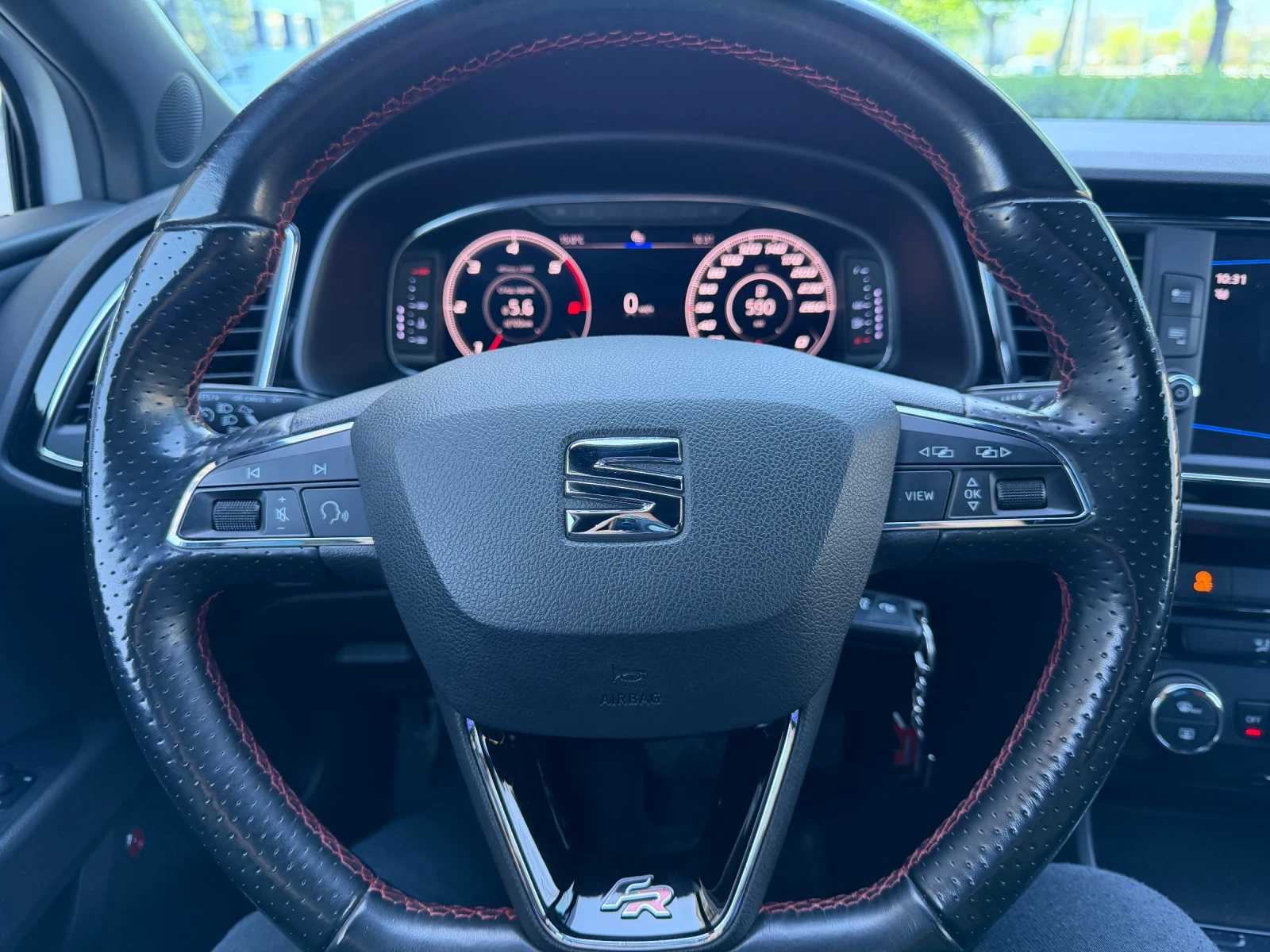 Seat Leon Tdi FR DIGITAL, DISTR., снимка 7 - Автомобили и джипове - 54316896