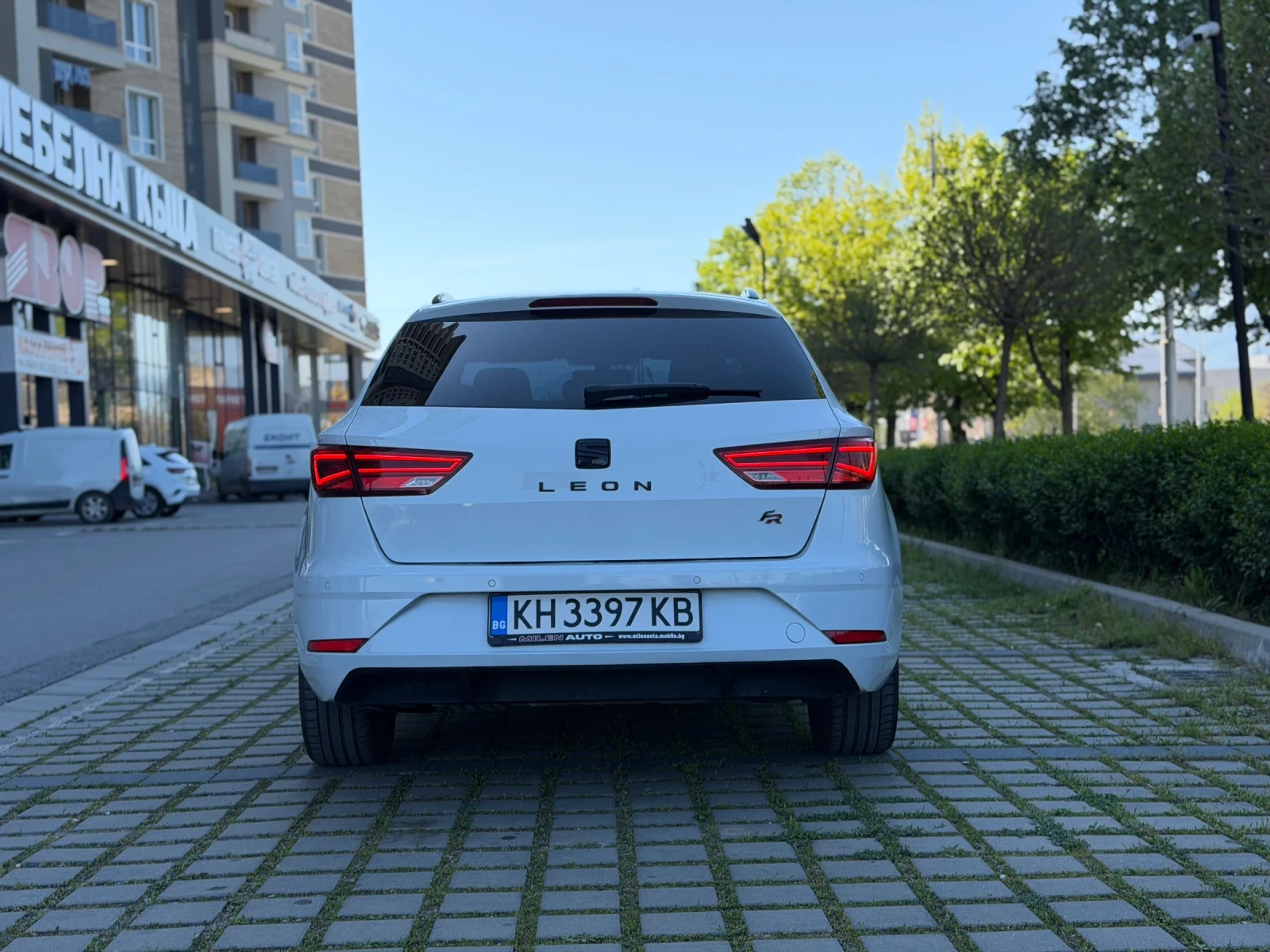 Seat Leon Tdi FR DIGITAL, DISTR., снимка 3 - Автомобили и джипове - 54316896