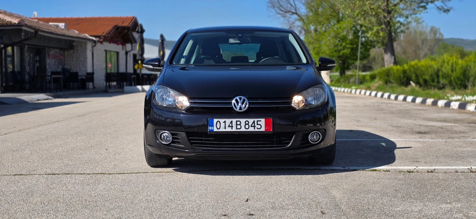 VW Golf 2.0 140hp със самопаркиране, снимка 2 - Автомобили и джипове - 54341693
