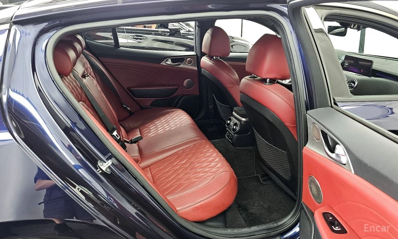Kia Stinger 3.3* GT* AWD* ПОДГРЕВ* ОБДУХВАНЕ* 360КАМЕРА* , снимка 14 - Автомобили и джипове - 54798632