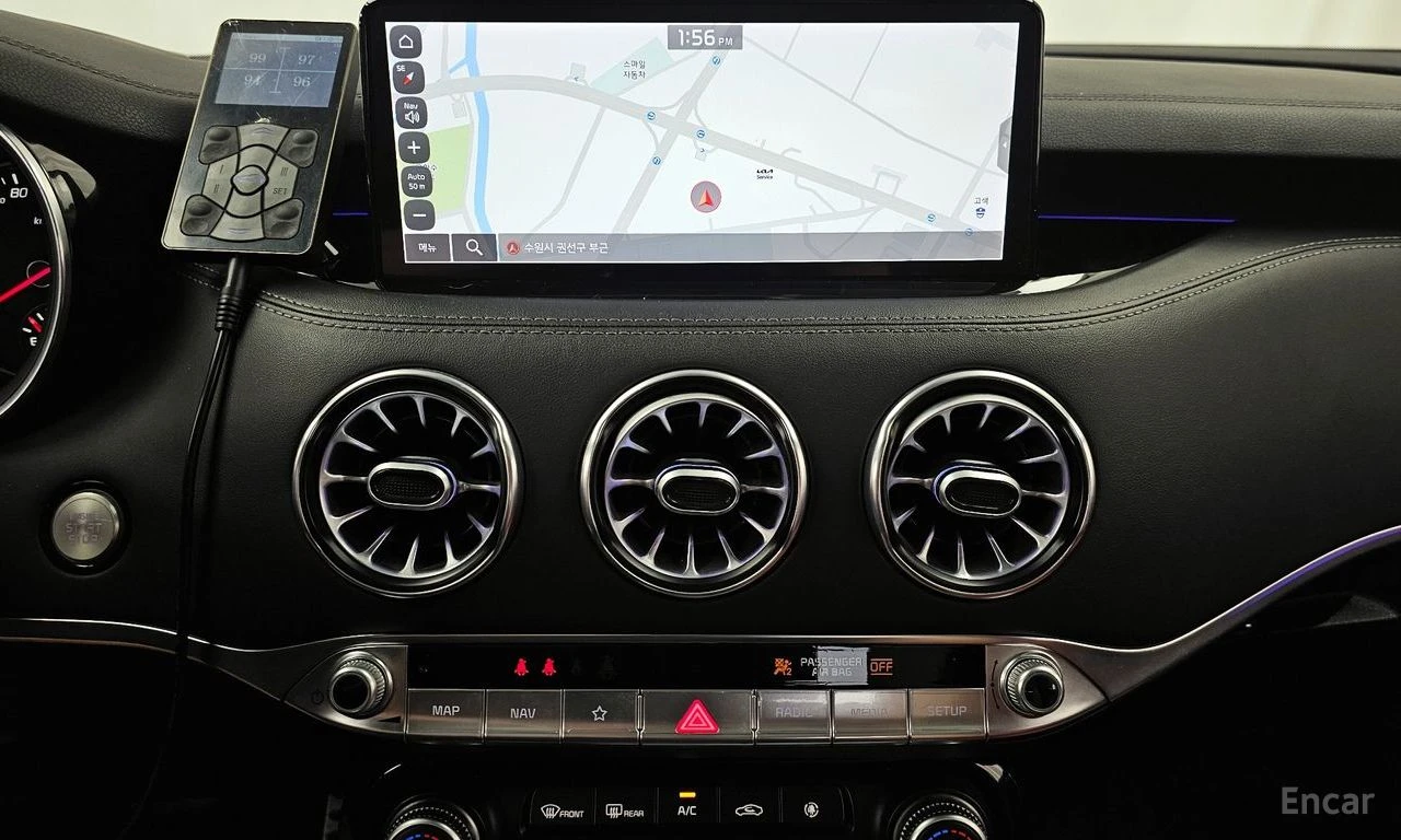 Kia Stinger 3.3* GT* AWD* ПОДГРЕВ* ОБДУХВАНЕ* 360КАМЕРА* , снимка 8 - Автомобили и джипове - 54798632