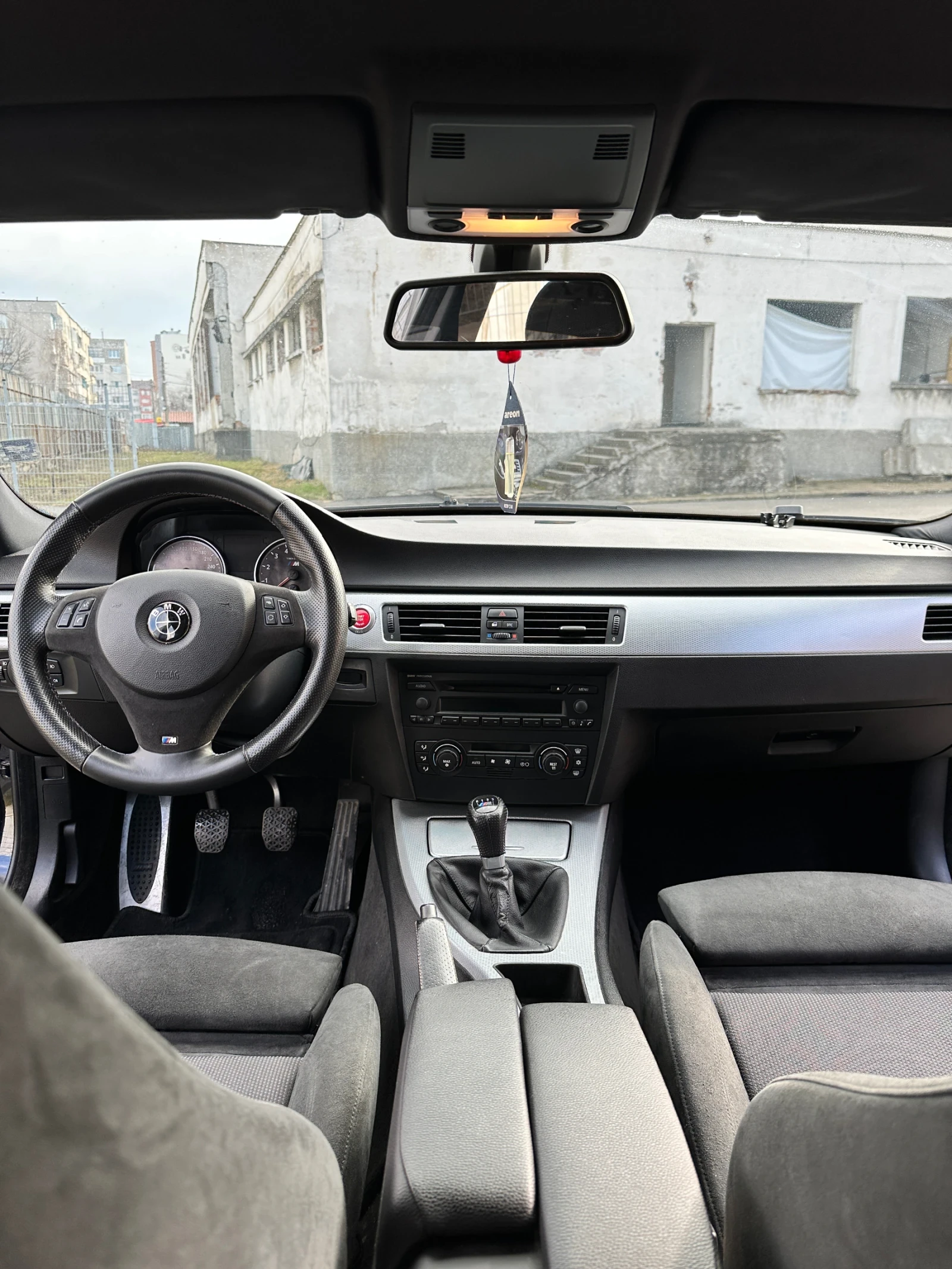BMW 320, снимка 8 - Автомобили и джипове - 54859886