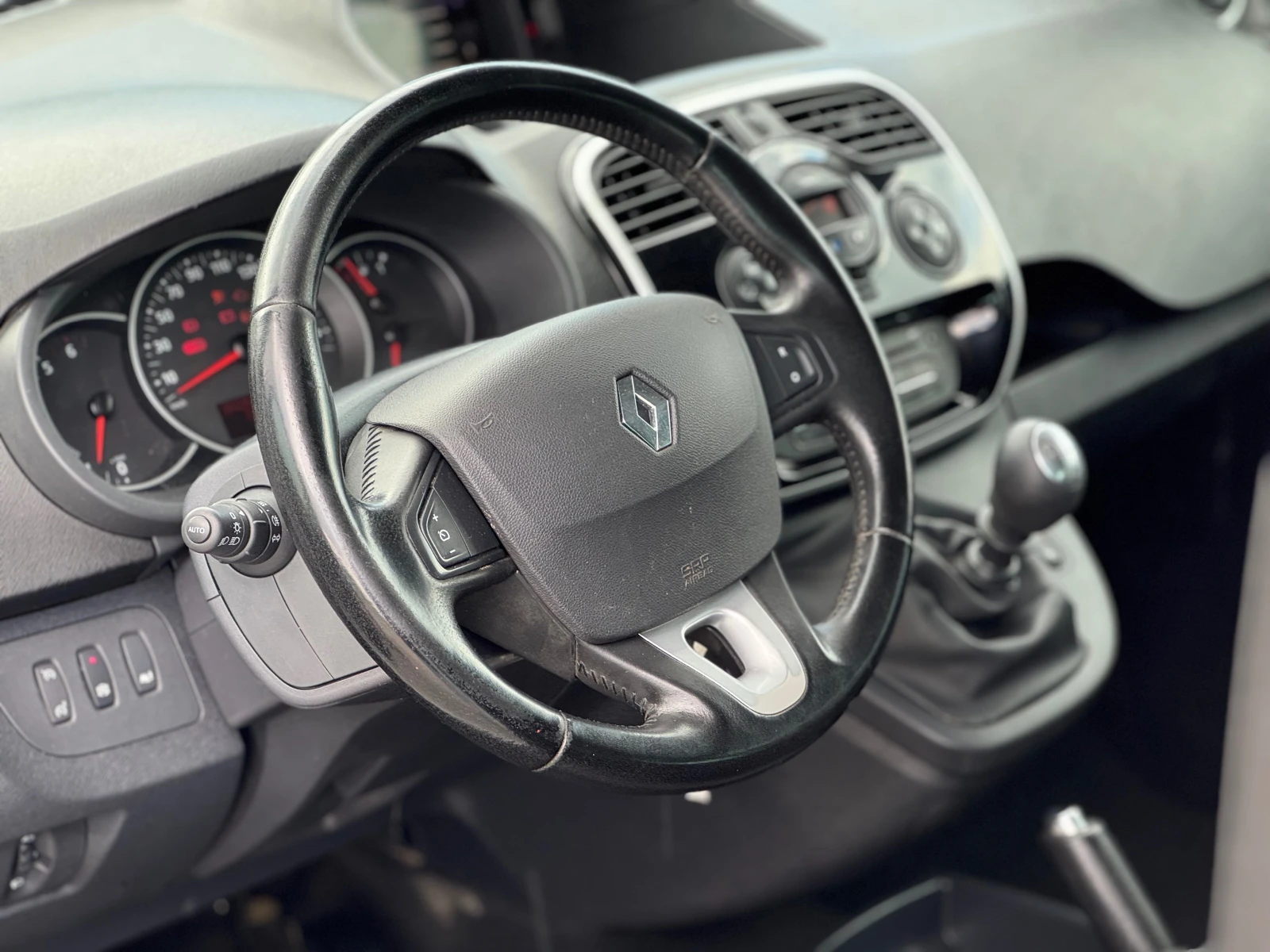 Renault Kangoo 1.5DCI* 2018г* Климатик* Германия* , снимка 16 - Автомобили и джипове - 54899033