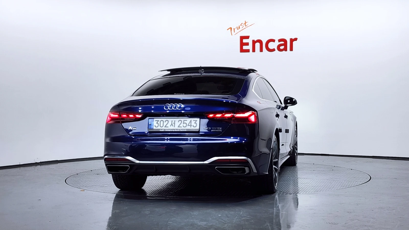 Audi A5 40 TFSI quattro* BLIND SPOT* HUD* ЛЮК* КРАЙНА ЦЕНА, снимка 4 - Автомобили и джипове - 55336589