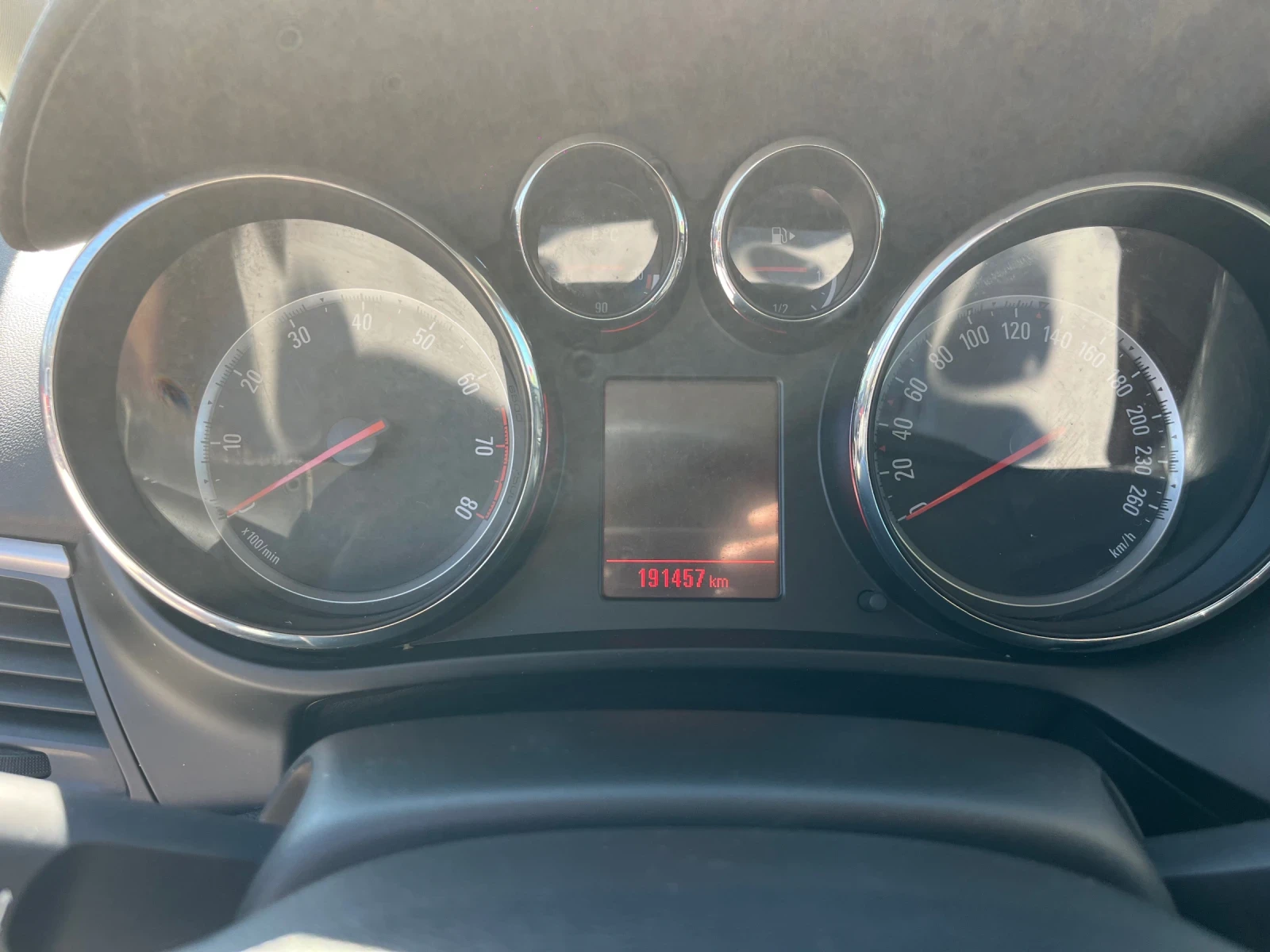 Opel Zafira 1.6 , снимка 12 - Автомобили и джипове - 55670944