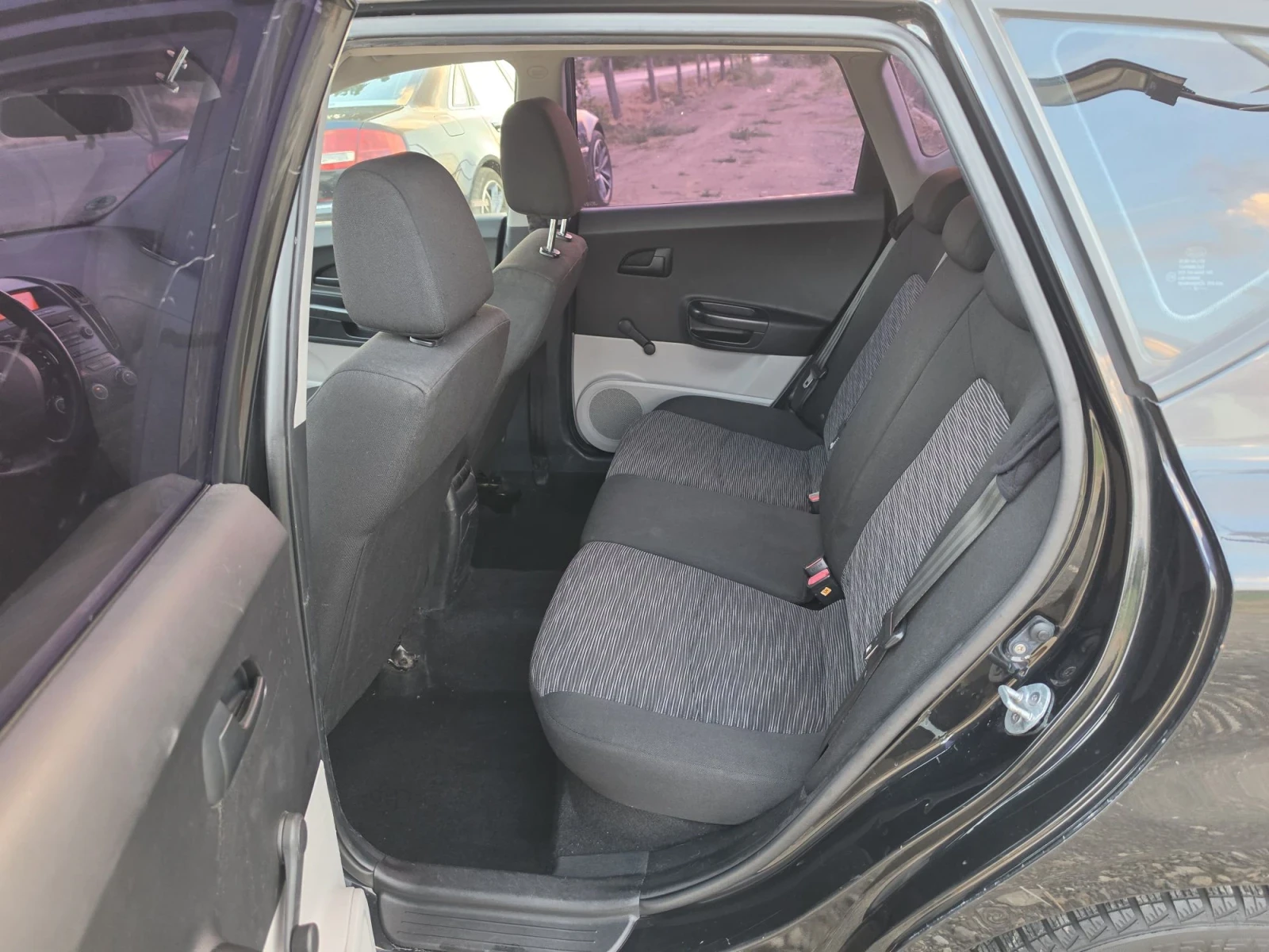 Kia Ceed 1.4i 109 | Mobile.bg � ����������� 13