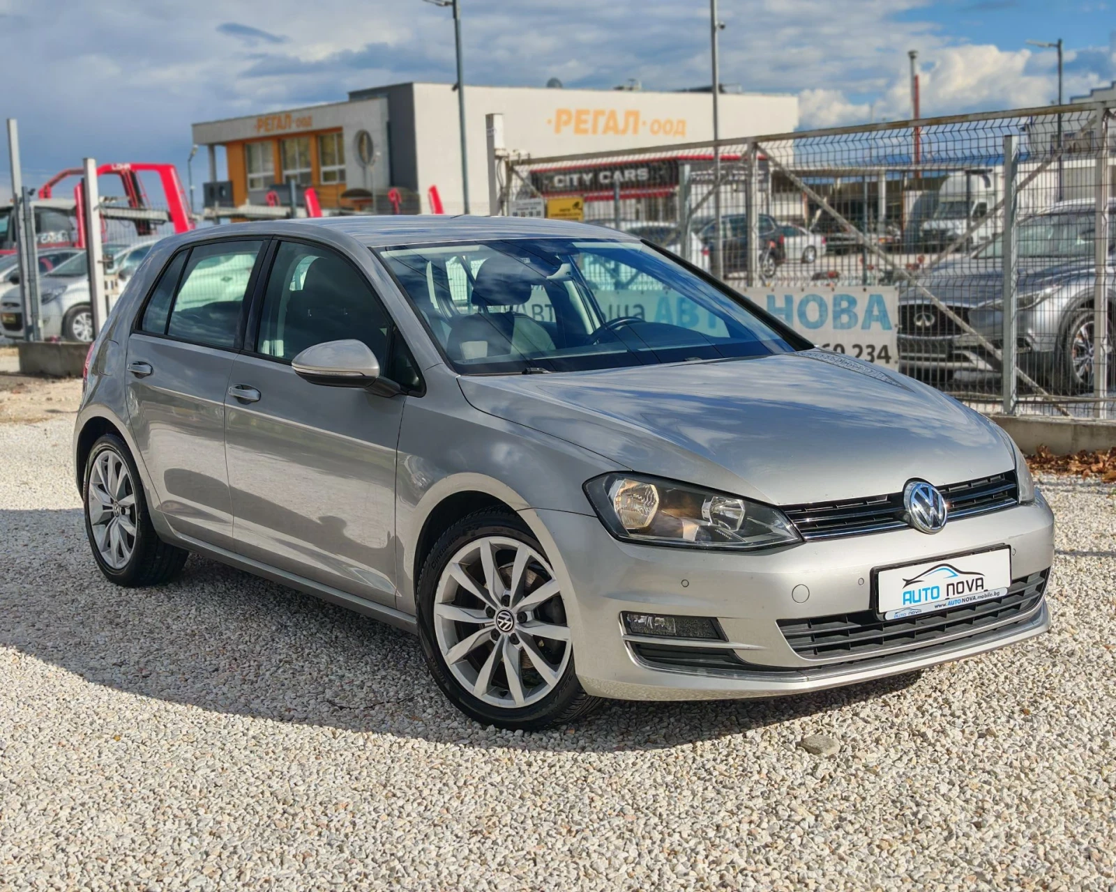 VW Golf 1.6 ДИЗЕЛ 110  К.С. 2016! HIGHLINE! БЕЗ АНАЛОГ!, снимка 16 - Автомобили и джипове - 56202157