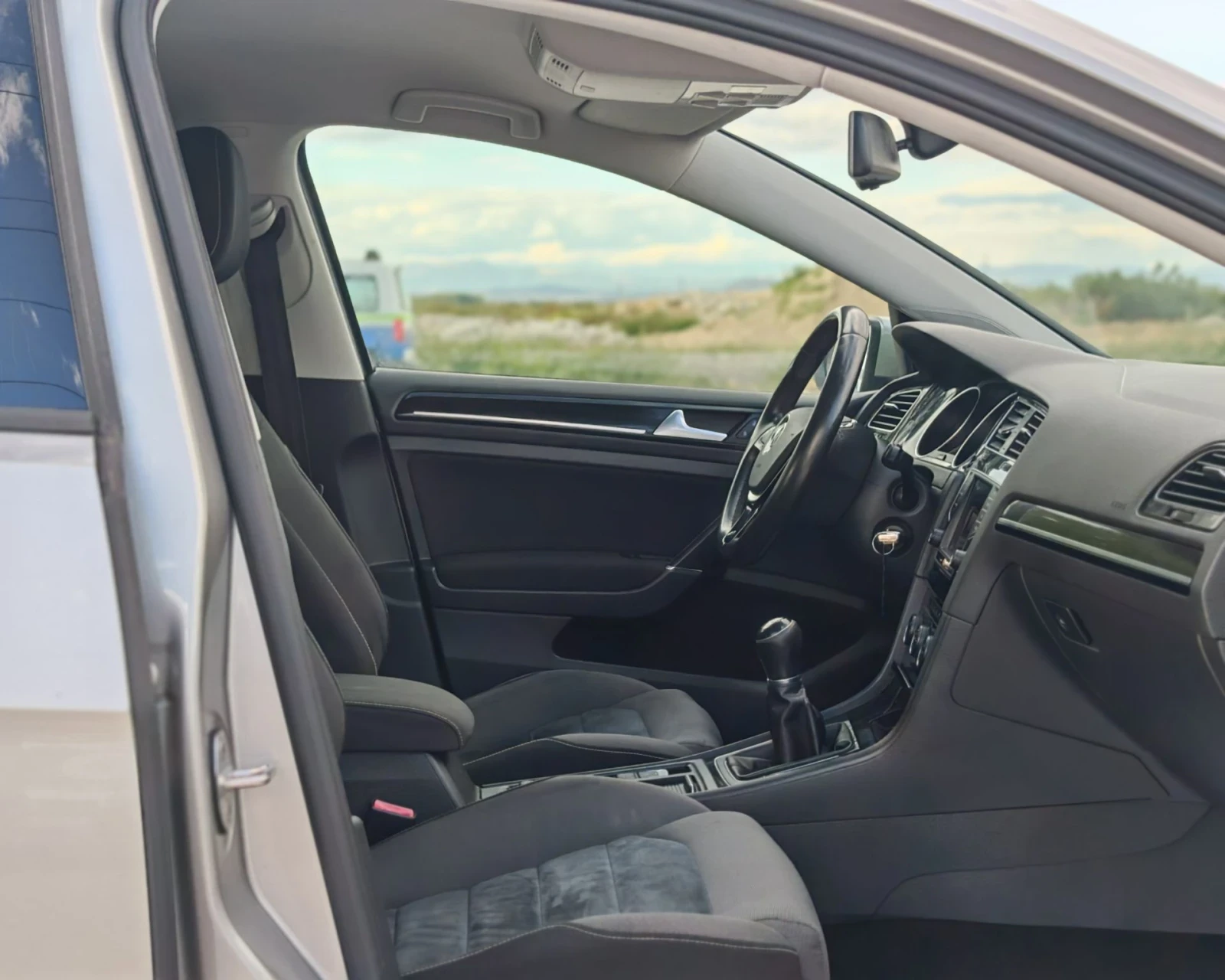 VW Golf 1.6 ДИЗЕЛ 110  К.С. 2016! HIGHLINE! БЕЗ АНАЛОГ!, снимка 10 - Автомобили и джипове - 56202157