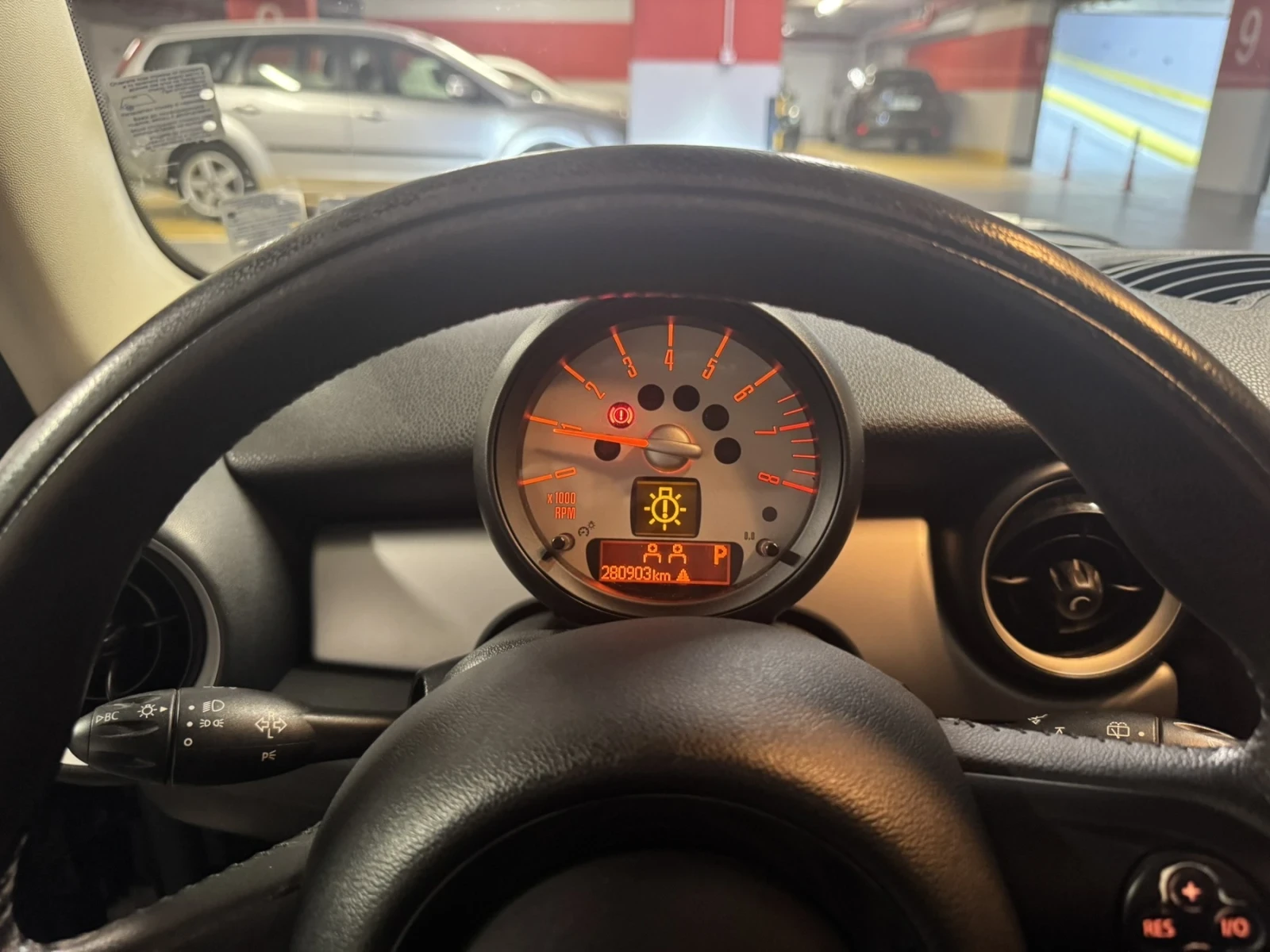 Mini Cooper 1.6 бензин * Напълно обслужен * Всичко платено, снимка 14 - Автомобили и джипове - 56252923