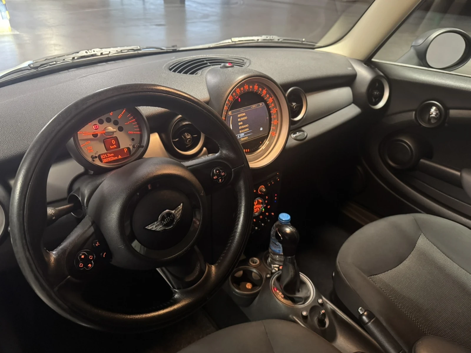 Mini Cooper 1.6 бензин * Напълно обслужен * Всичко платено, снимка 9 - Автомобили и джипове - 56252923