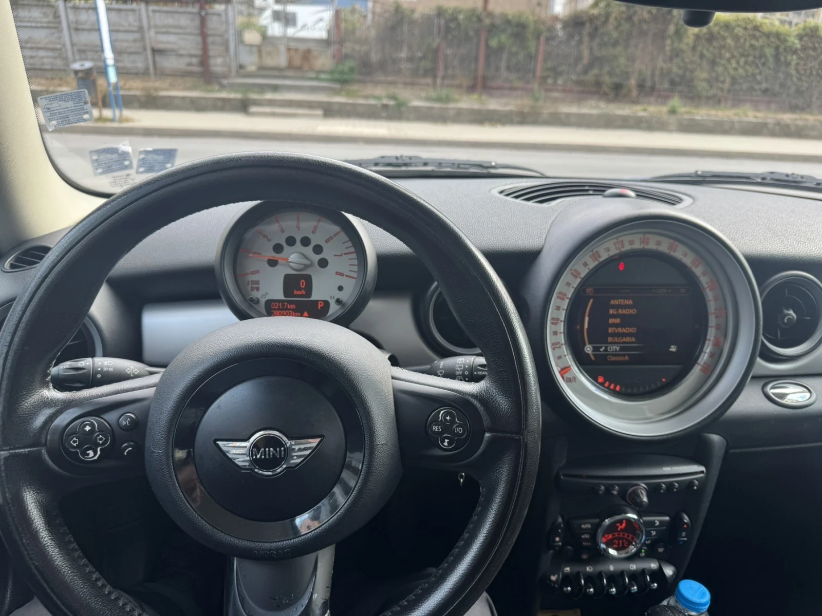Mini Cooper 1.6 бензин * Напълно обслужен * Всичко платено, снимка 15 - Автомобили и джипове - 56252923