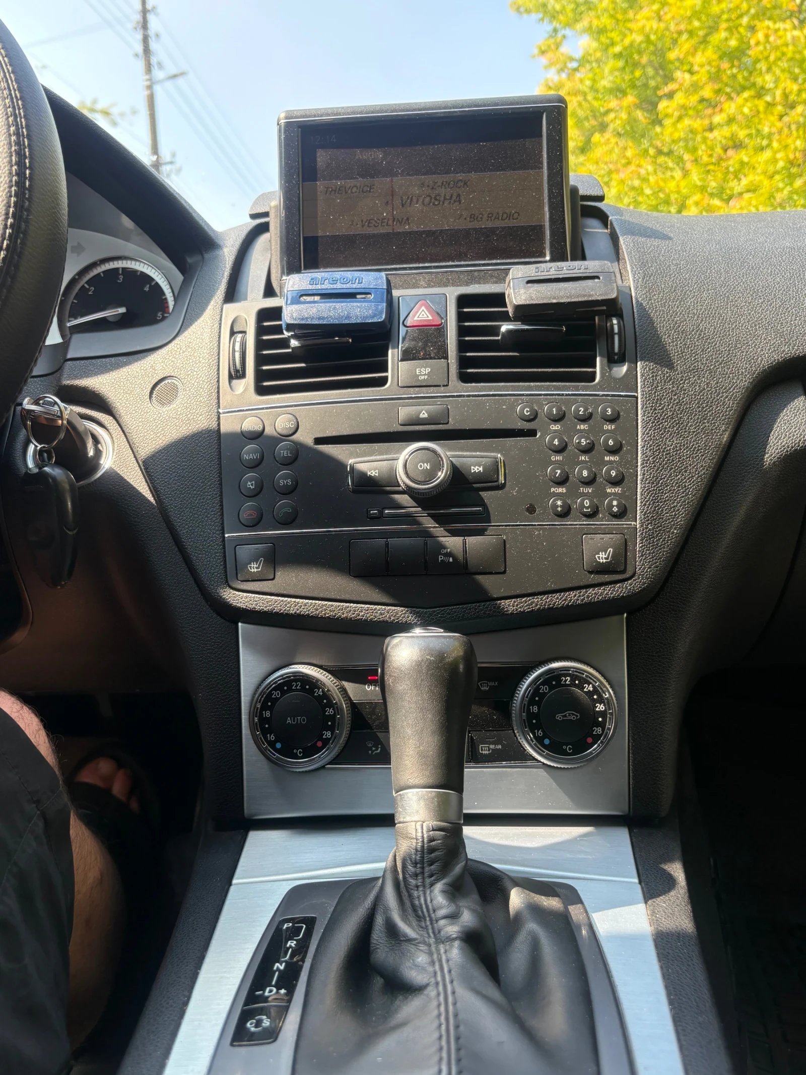 Mercedes-Benz C 220, снимка 9 - Автомобили и джипове - 56704980