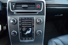 Volvo XC60 2.4/D5/225к.с/ШВЕЙЦАРИЯ-LUX/ДИСТРОНИК/BLISS/LANE  - 8700 € / 17015.72 лв. - 53295696 12