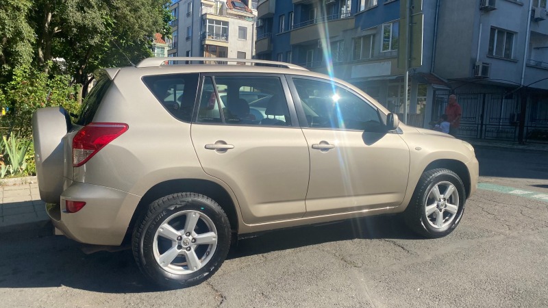 Toyota Rav4 2.0 4X4, снимка 5 - Автомобили и джипове - 46803913