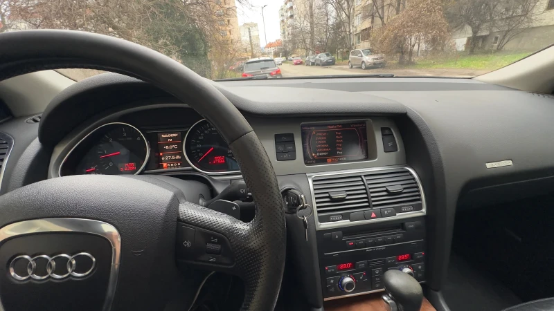 Audi Q7 Бартер, снимка 2 - Автомобили и джипове - 48210002