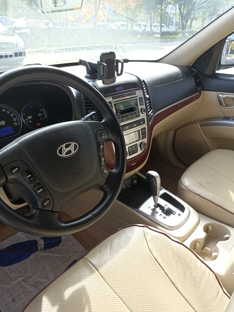 Hyundai Santa fe, снимка 13 - Автомобили и джипове - 48686554