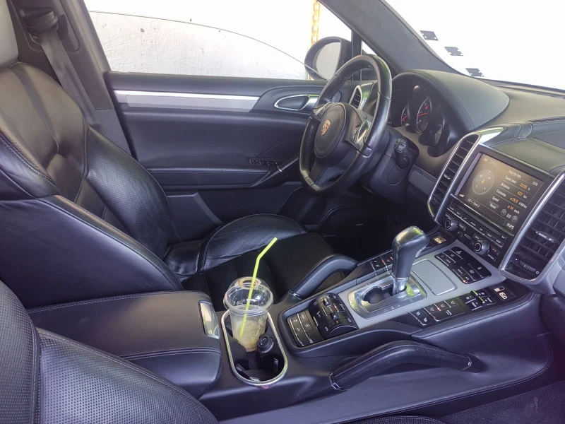 Porsche Cayenne 4800, снимка 6 - Автомобили и джипове - 52530283