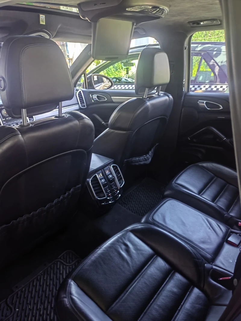 Porsche Cayenne 4800, снимка 8 - Автомобили и джипове - 52530283
