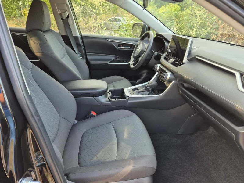 Toyota Rav4 2.5l, XLE, AWD, 11000 KM, снимка 14 - Автомобили и джипове - 51375071