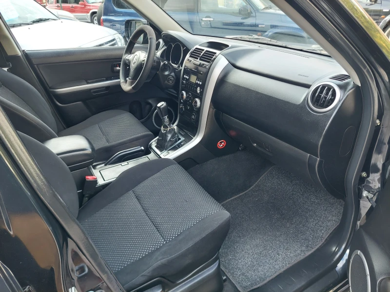 Suzuki Grand vitara 2.0i-140.kc-KEYLESS-GO-ТОП СЪСТОЯНИЕ, снимка 10 - Автомобили и джипове - 52066126