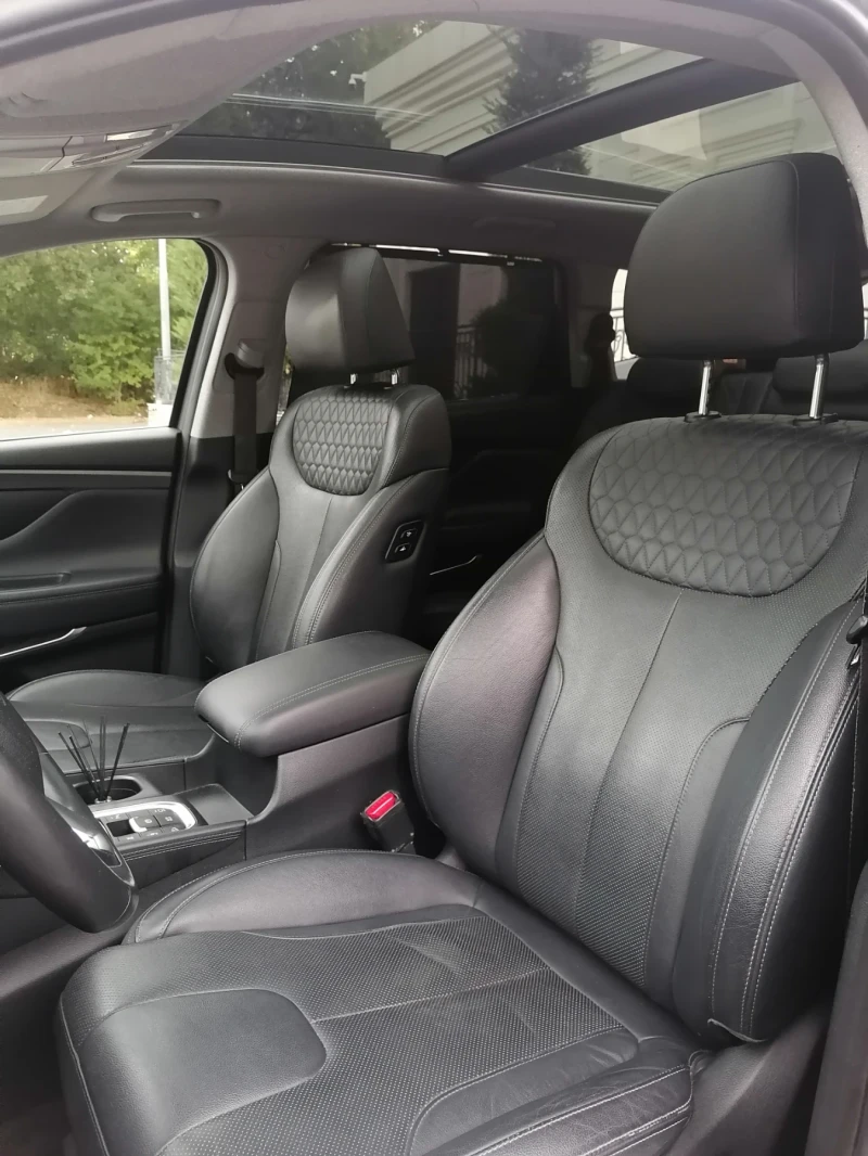 Hyundai Santa fe 2.2CRDi* Premium* Обдухване* Пано* Сервизна Истори, снимка 13 - Автомобили и джипове - 53514882