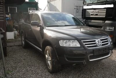 VW Touareg 3.2i.2.5D3.0D, снимка 2 - Автомобили и джипове - 3616502