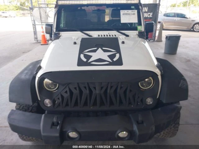 Jeep Wrangler Sport, снимка 2 - Автомобили и джипове - 48283656