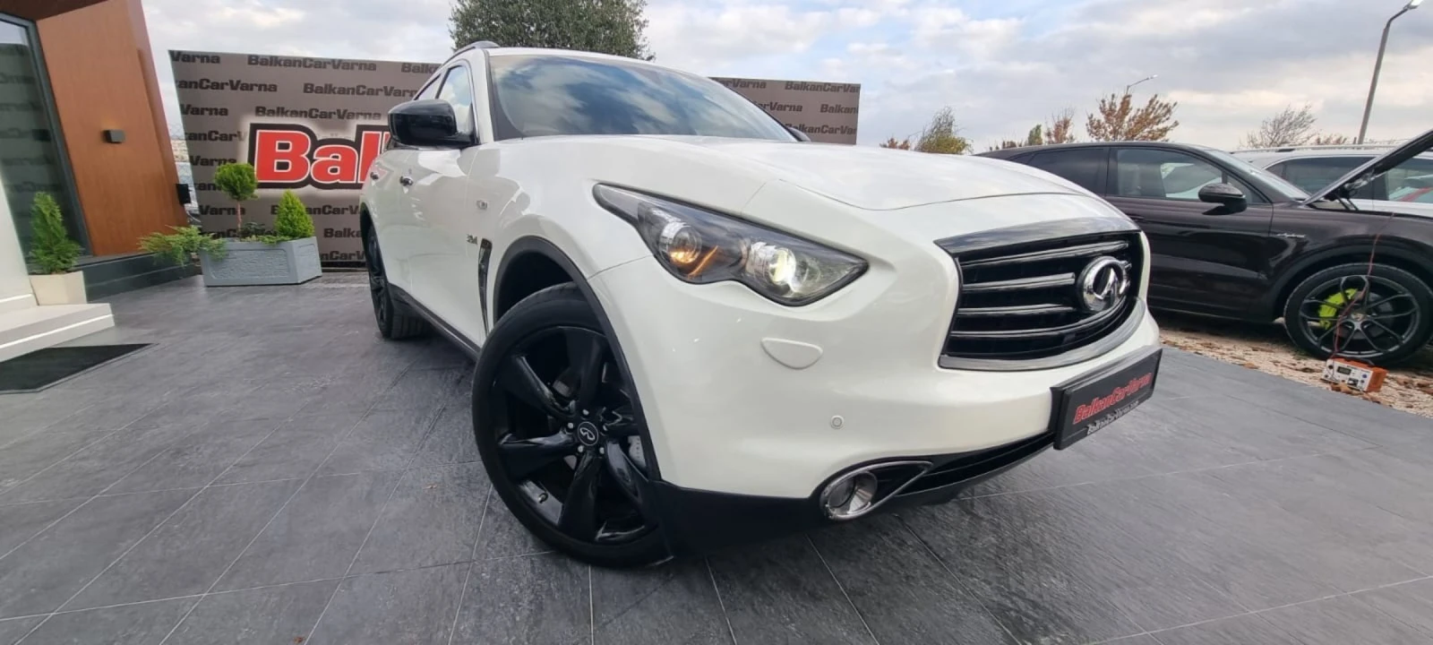 Infiniti QX70 S 4WD 3.0d - изображение 3