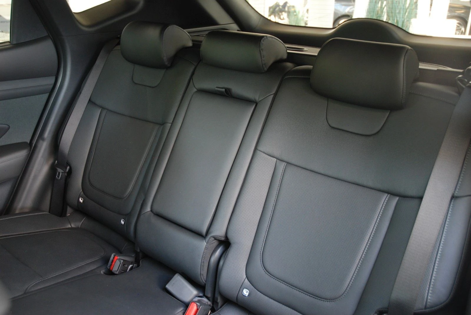 Hyundai Tucson НОВ!1.6PHEV/252HP/PRIME/4X4/FACELIFT/PANO/360/404v - изображение 10
