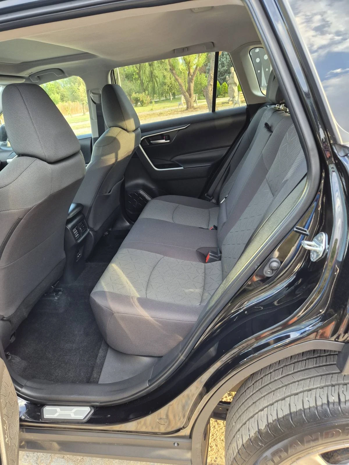 Toyota Rav4 2.5l, XLE, AWD, 11000 KM | Mobile.bg   15