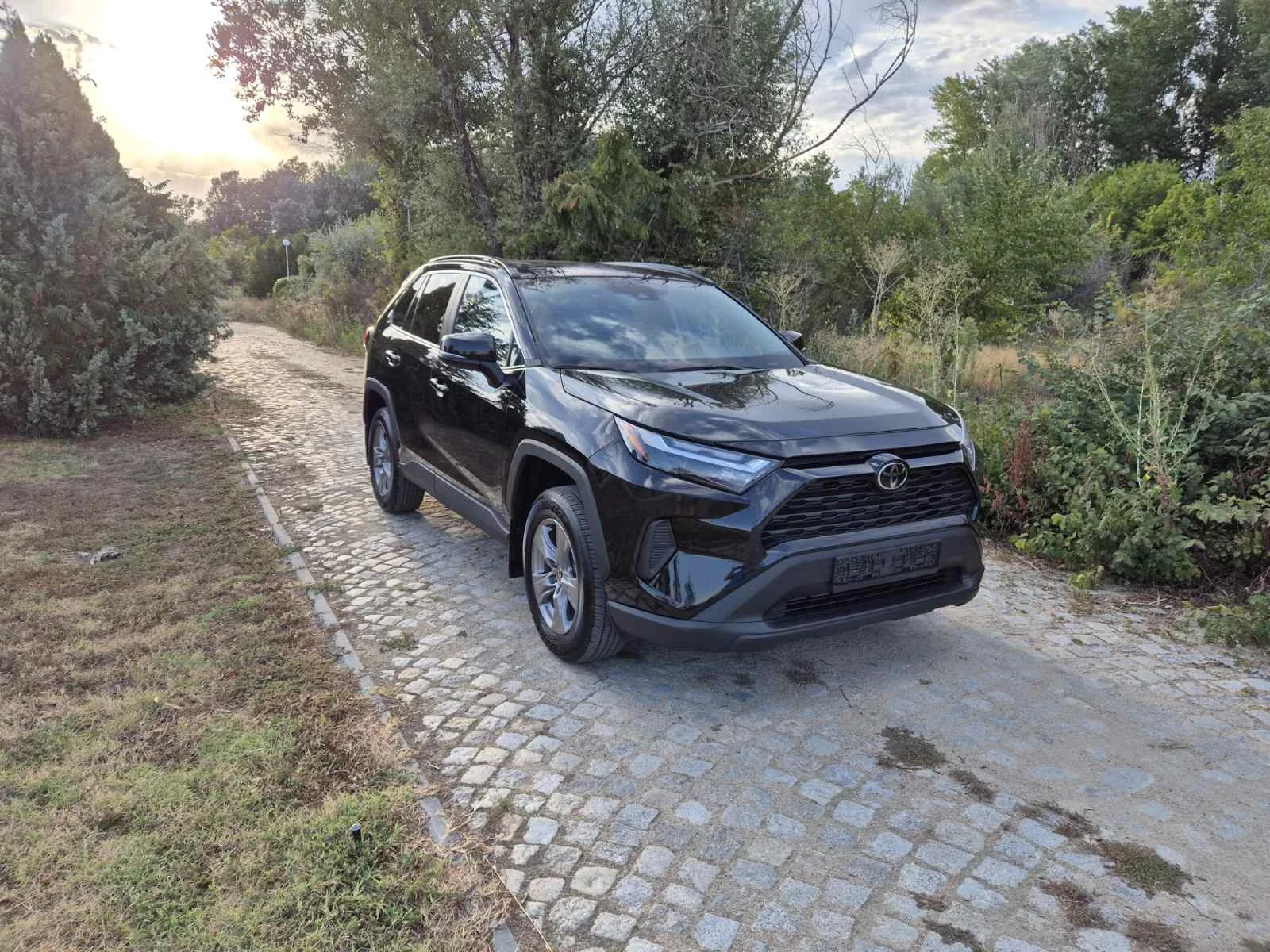 Toyota Rav4 2.5l, XLE, AWD, 11000 KM - изображение 2