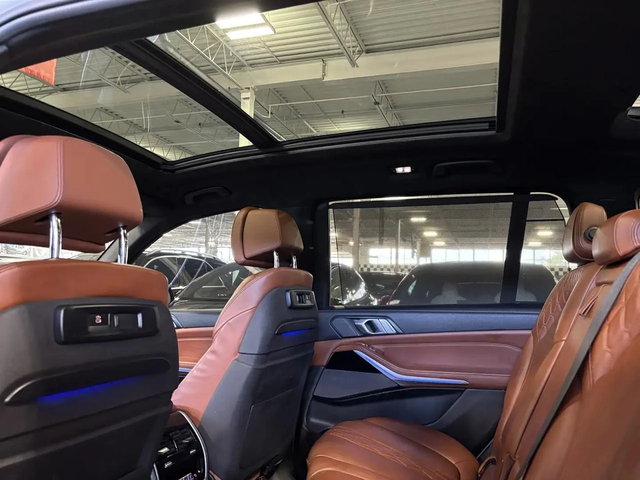 BMW X7 * INDIVIDUAL* 360CAM* DISTRONIC* PANO*  - изображение 9